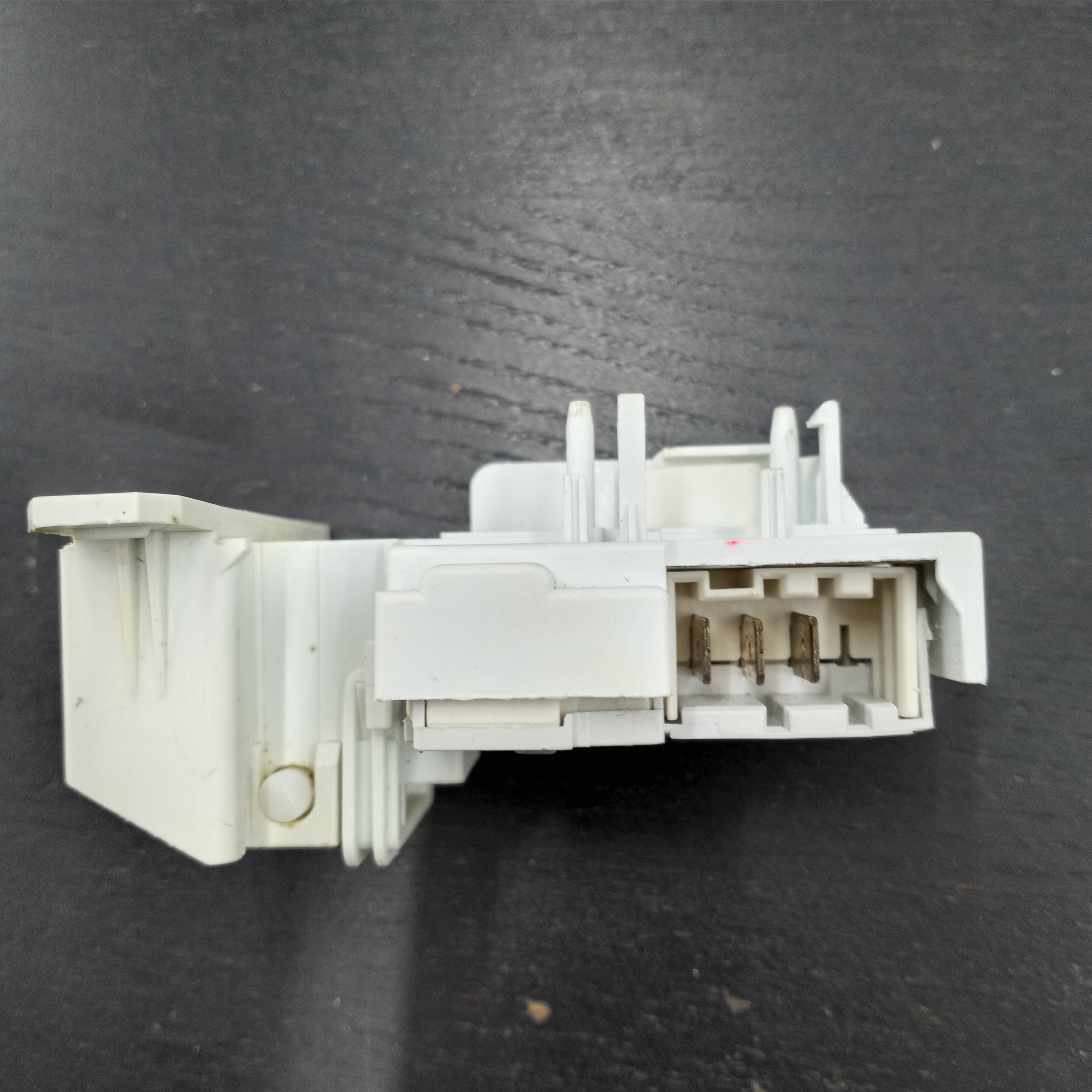 Frigidaire Washer Lid Lock Switch 137353302 Frigidaire Washer Lid Lock Switch 137353302